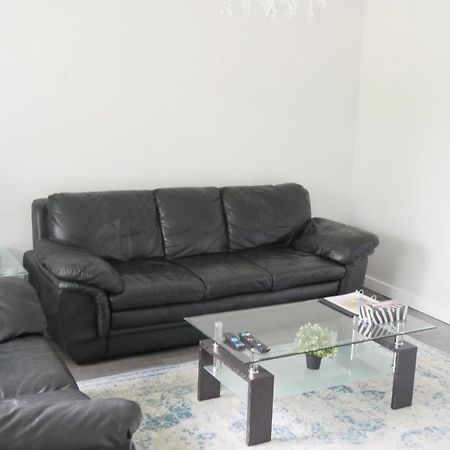 Richview Gardens Suite Toronto Exteriör bild